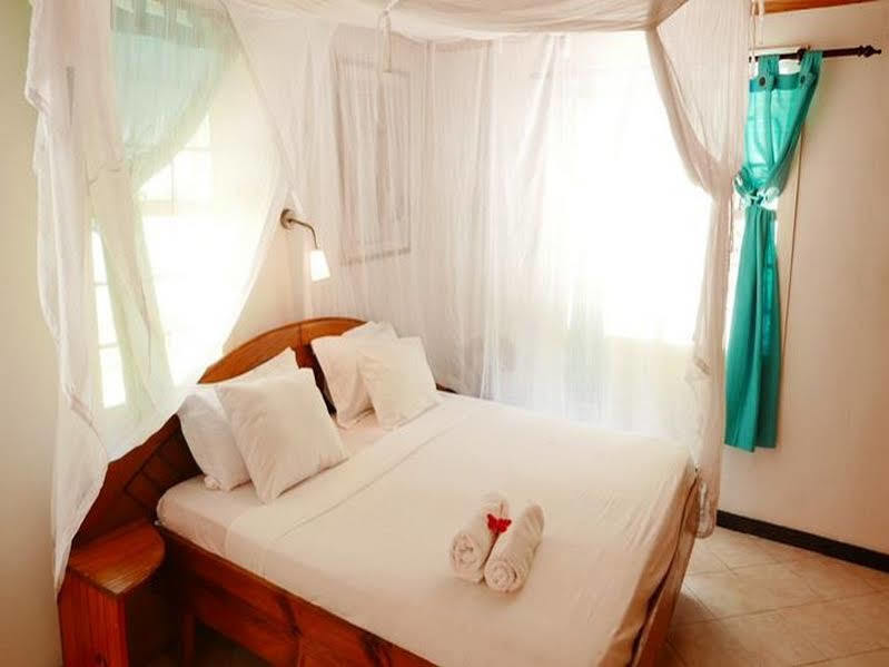 Kokogrove Chalets Hotell Anse Royale Eksteriør bilde